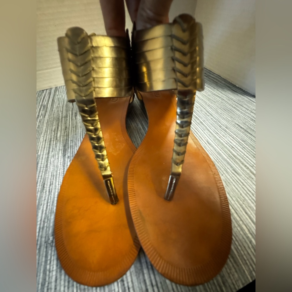 Coach India Gold metallic thongs